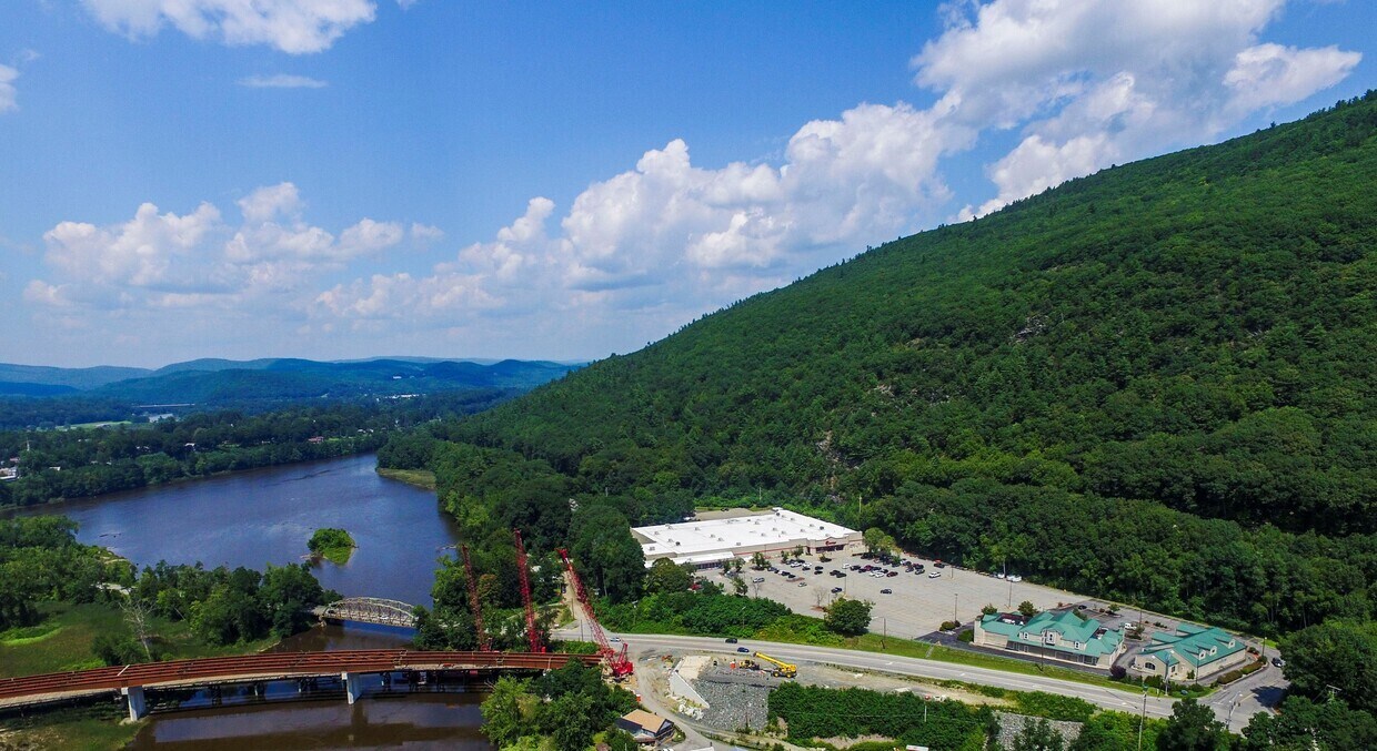 724 Brattleboro Rd Route 119, Hinsdale, NH for Rent