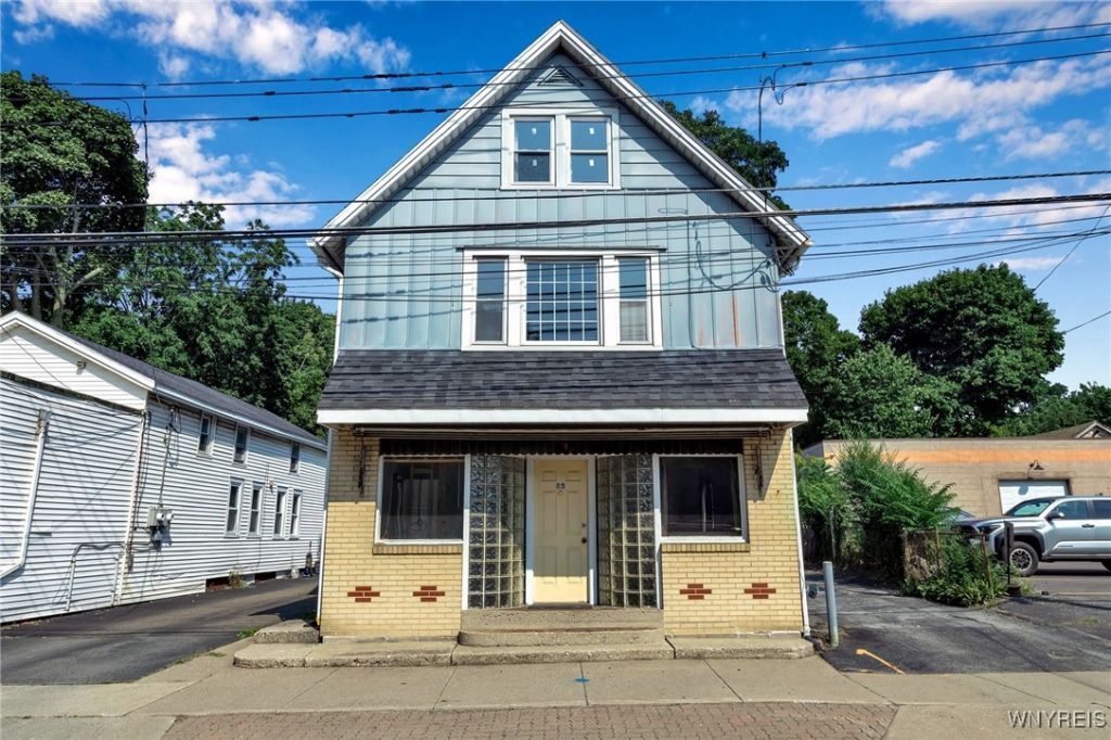 85 Lake St, Hamburg, NY for Sale