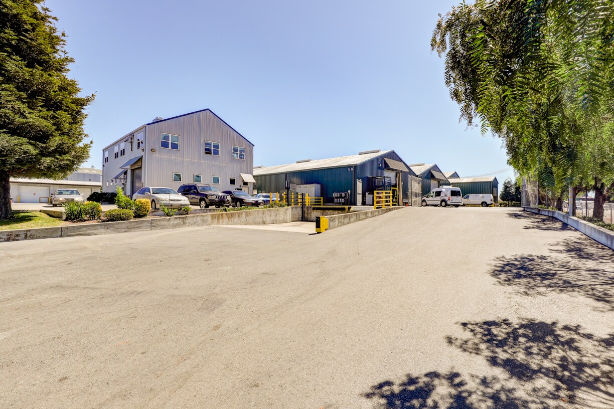 3701 Collins Ave, Richmond, CA for Rent