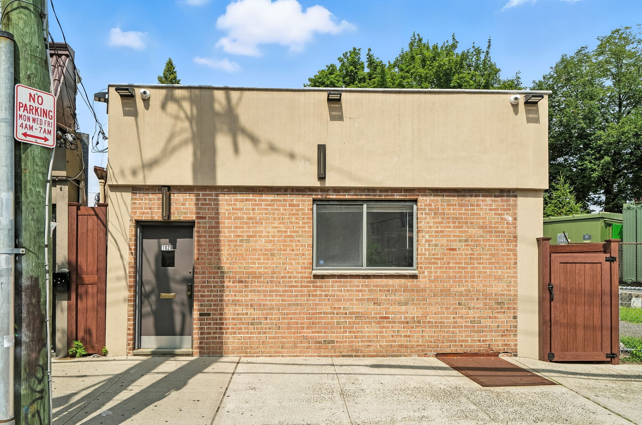1020 Mclean Ave, Yonkers, NY for Sale