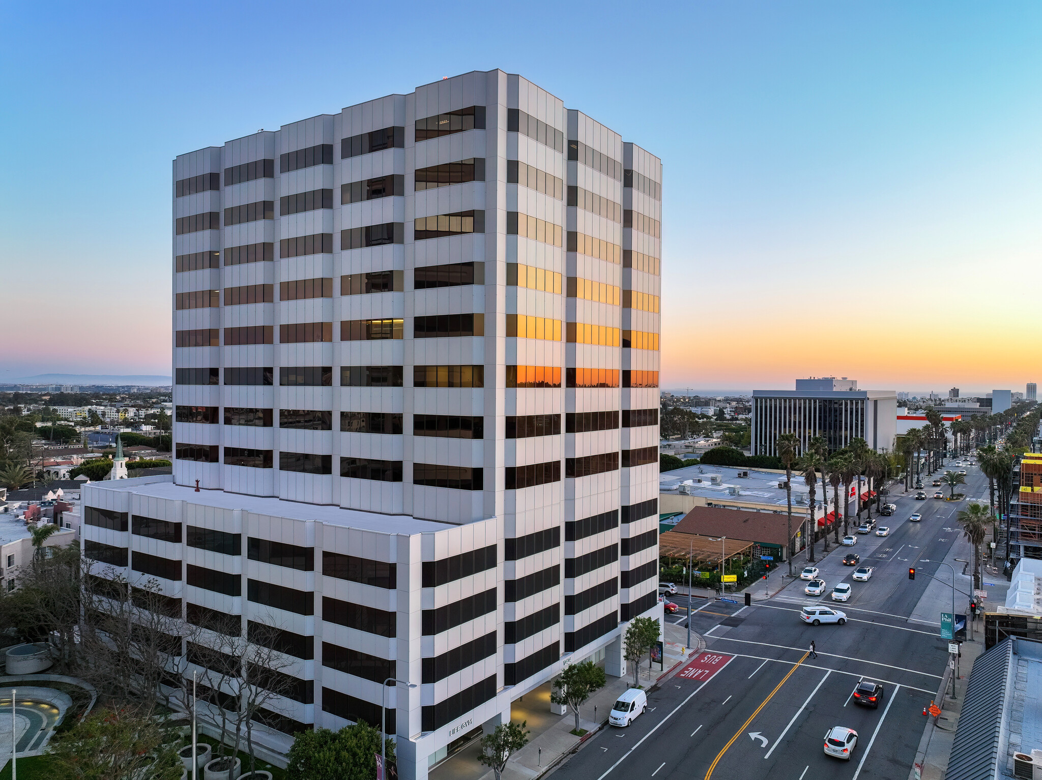 12424 Wilshire Blvd, Los Angeles, CA for Rent