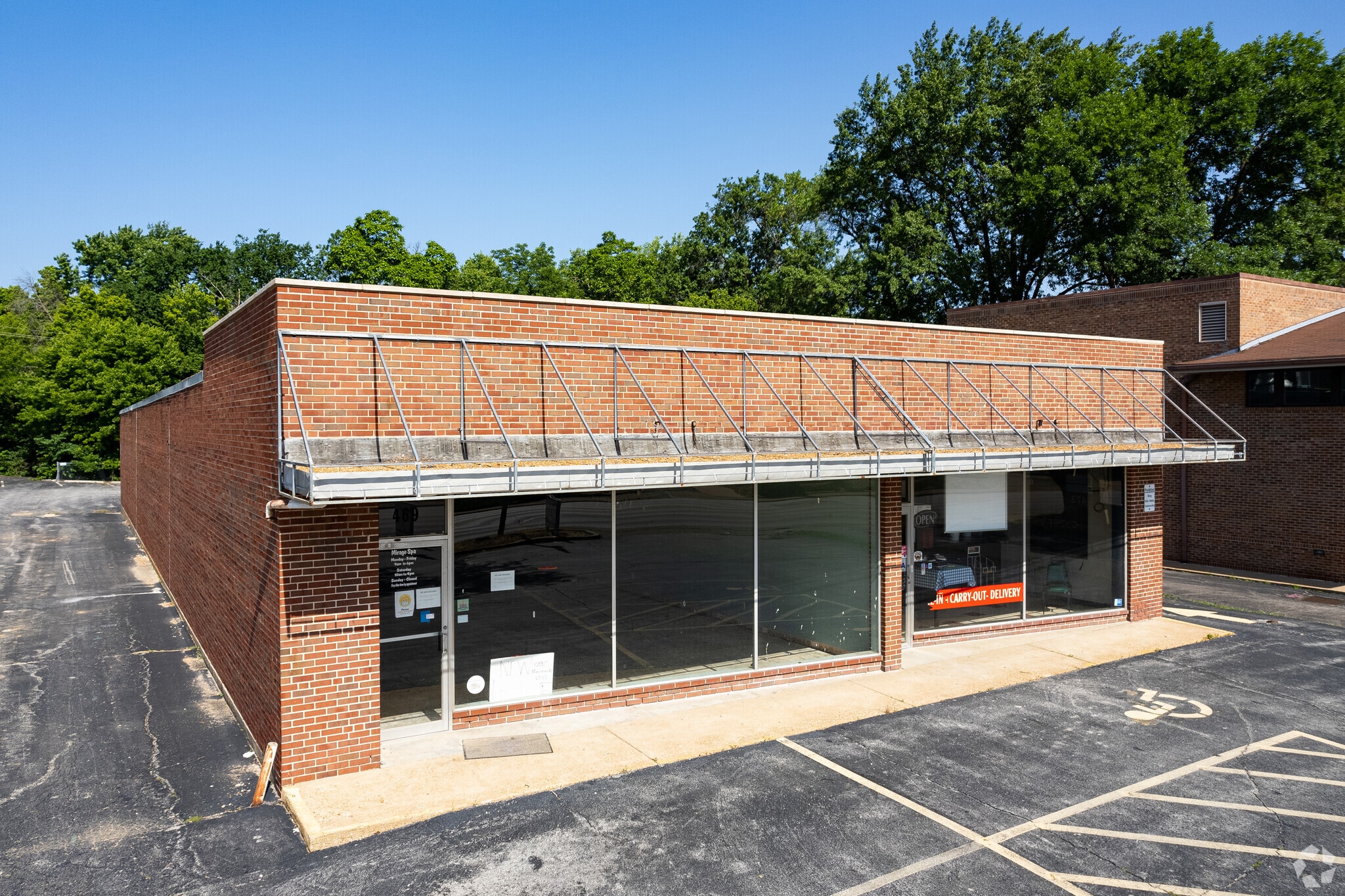 469-471 N Kirkwood Rd, Saint Louis, MO for Rent