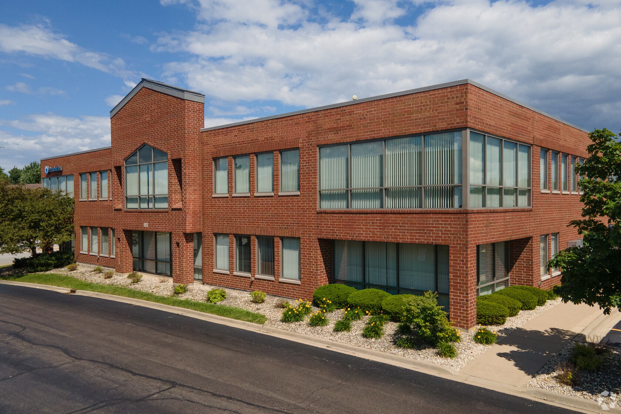 2132 Deep Water Ln, Naperville, IL for Rent