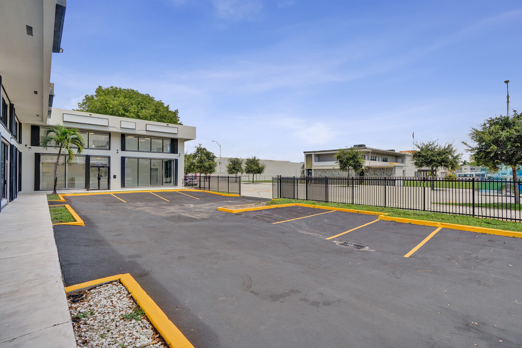 900 W Flagler St, Miami, FL for Rent