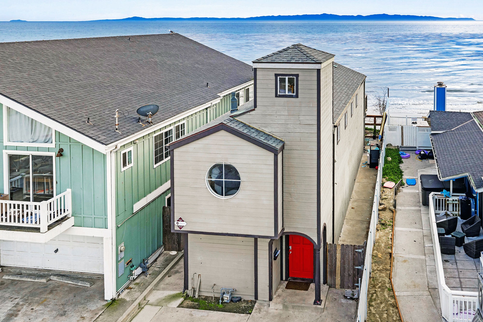 6553 Del Playa Dr, Goleta, CA for Sale