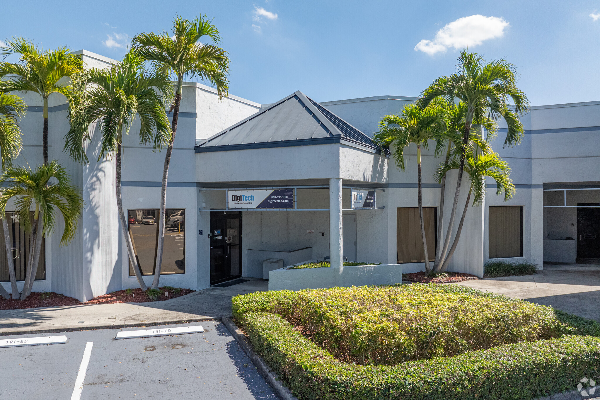 8880 NW 20th St, Doral, FL for Rent
