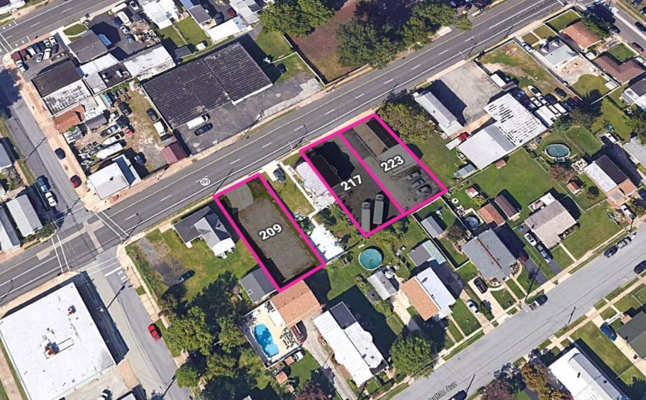 209-223 N Governor Printz Blvd, Lester, PA for Rent
