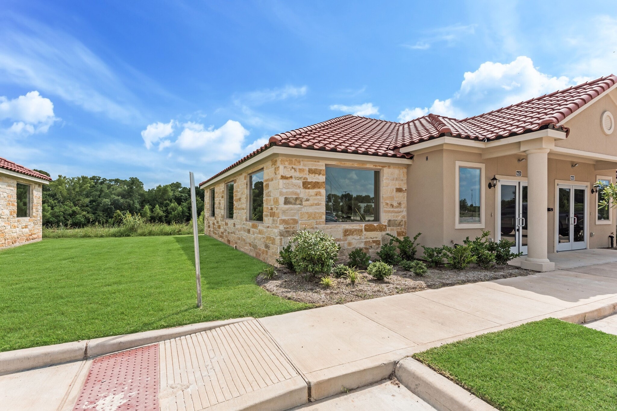 7070 Knights Ct, Missouri City, TX for Rent