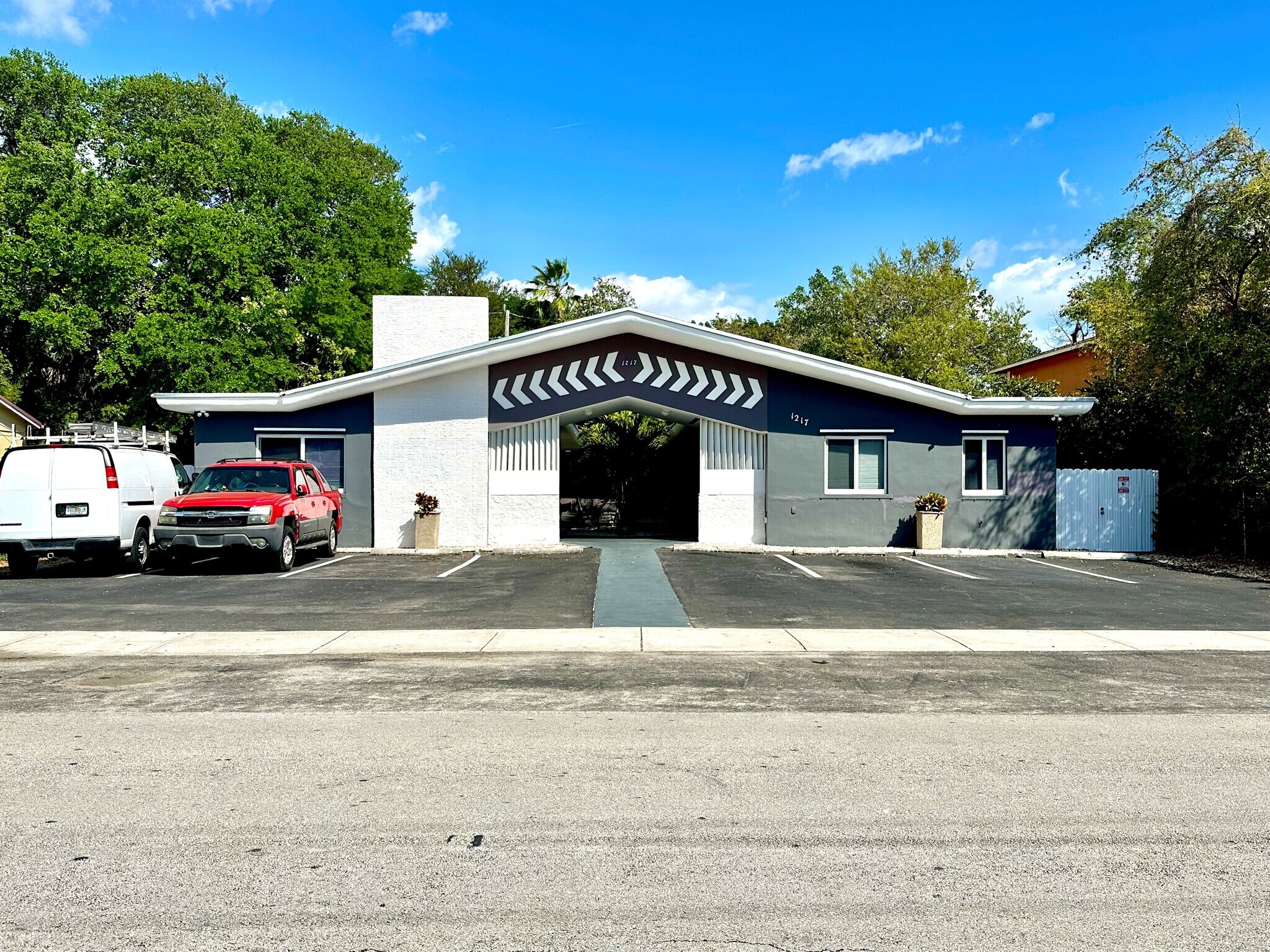 1217 NE 127th St, North Miami, FL for Sale
