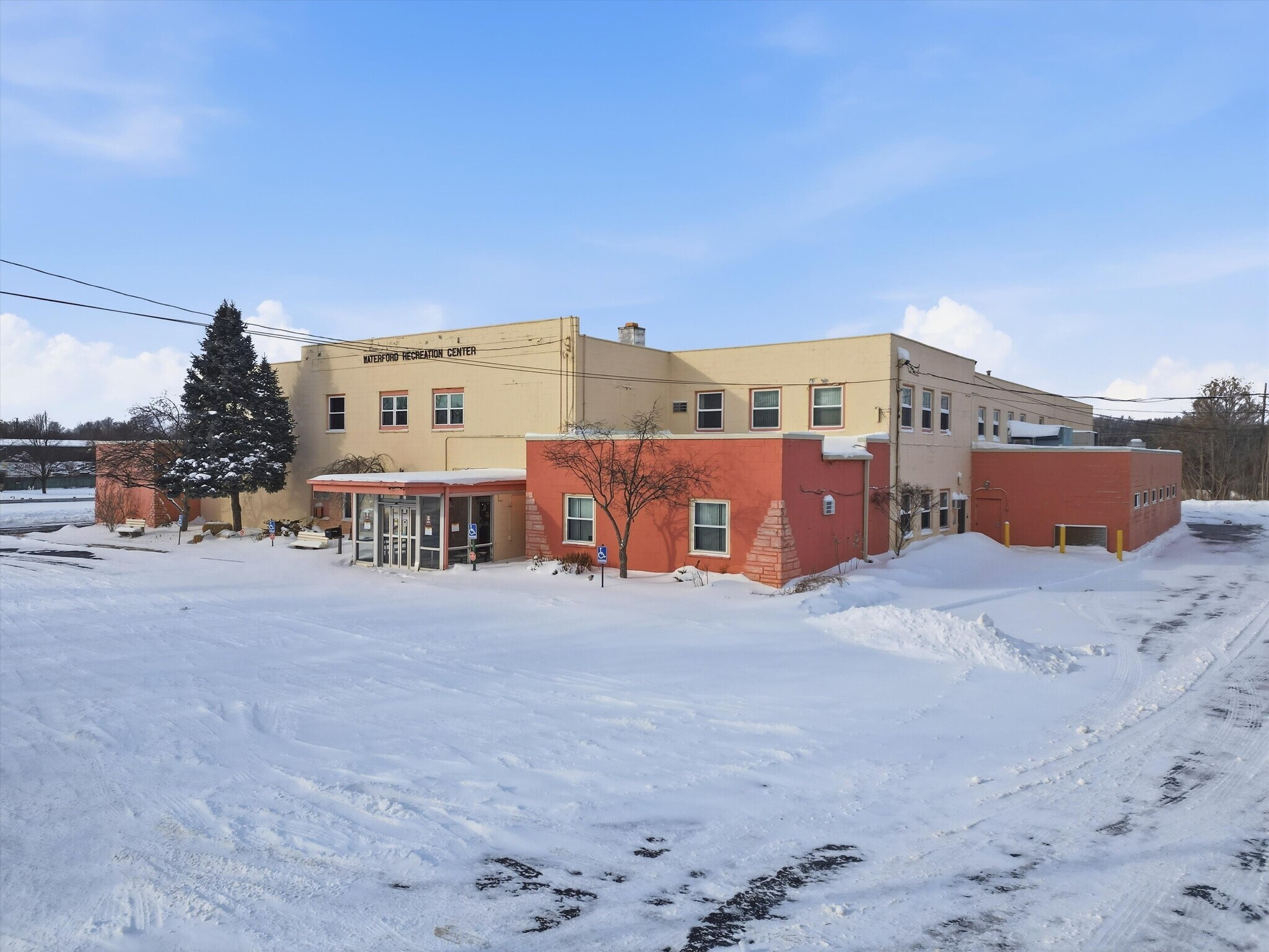 5640 Williams Lake Rd, Waterford Township, MI for Sale