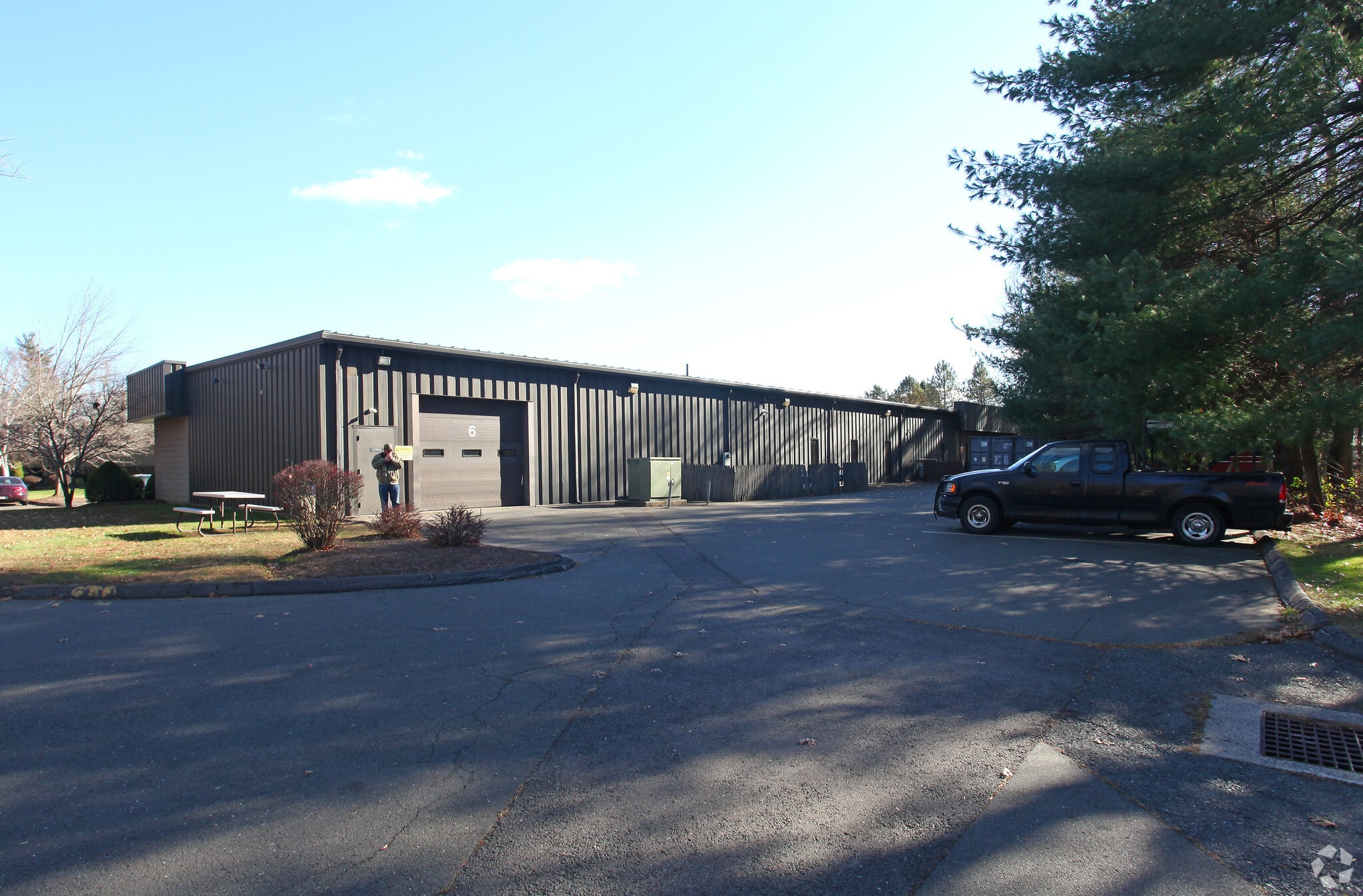 7 Annginna Dr, Enfield, CT for Rent