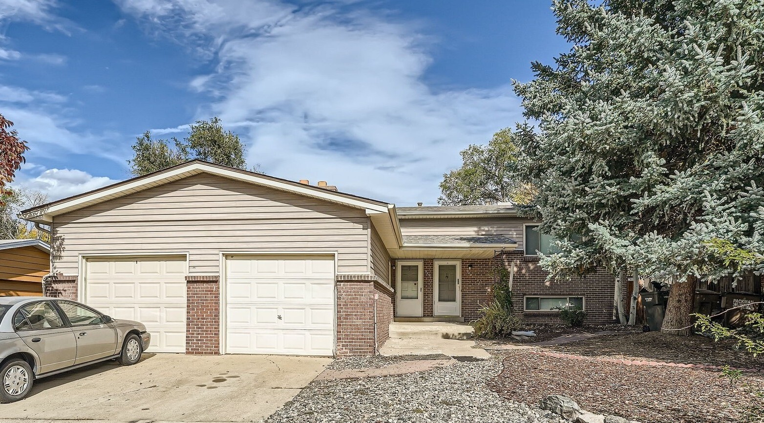 9481 W 65th Ave, Arvada, CO for Sale