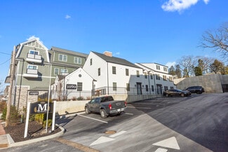 Huntington Station, NY Apartments - 1090 New York Ave