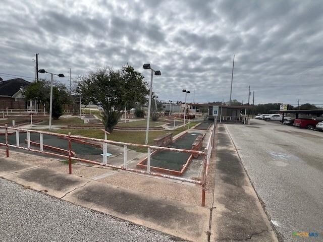 3102 Sam Houston Dr, Victoria, TX for Sale