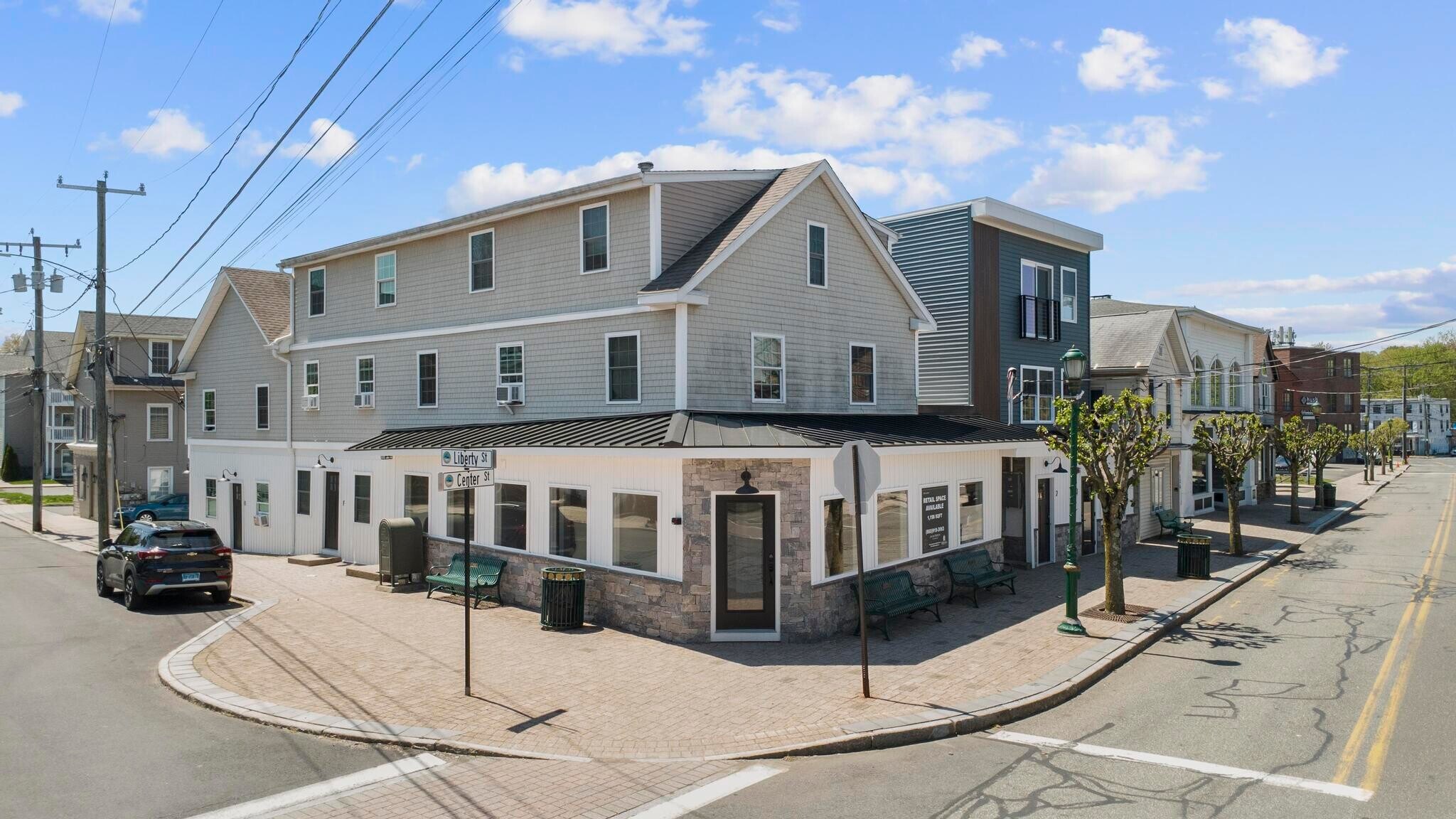 122 Center St, Southington, CT for Rent