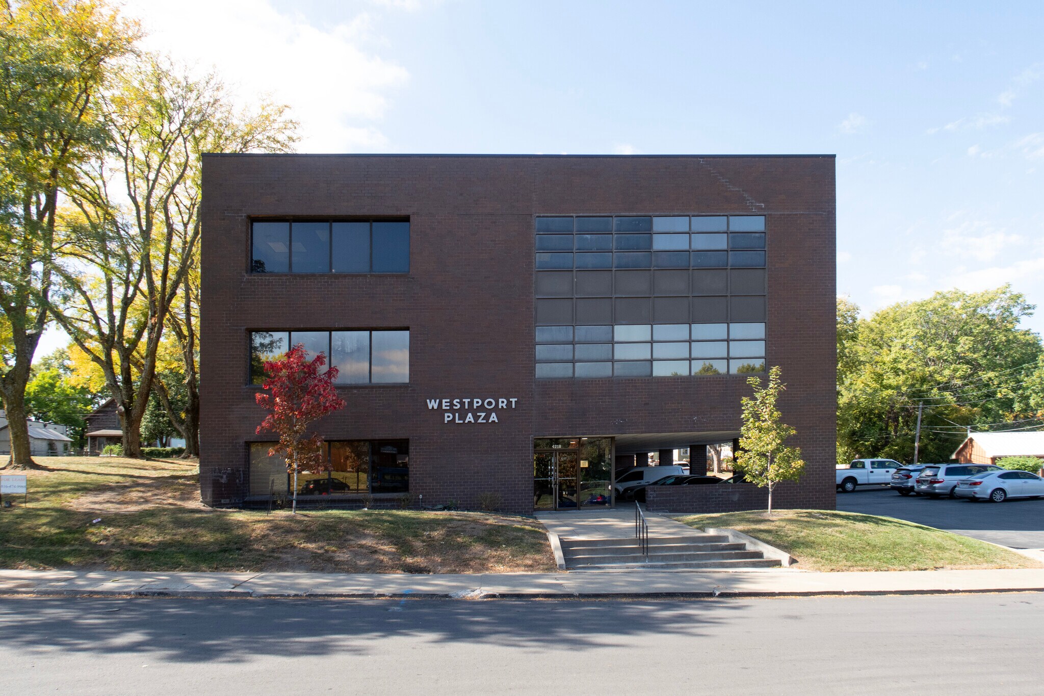 4218 Roanoke Rd, Kansas City, MO for Rent