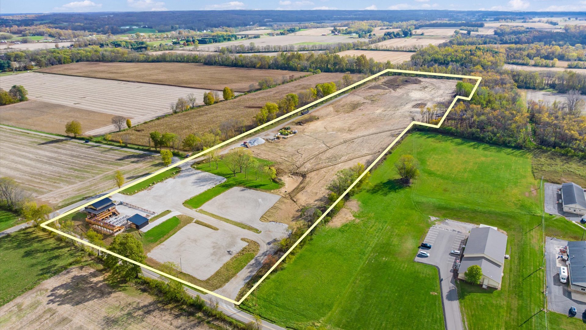 8635 Blackbird Ln, Thornville, OH for Sale