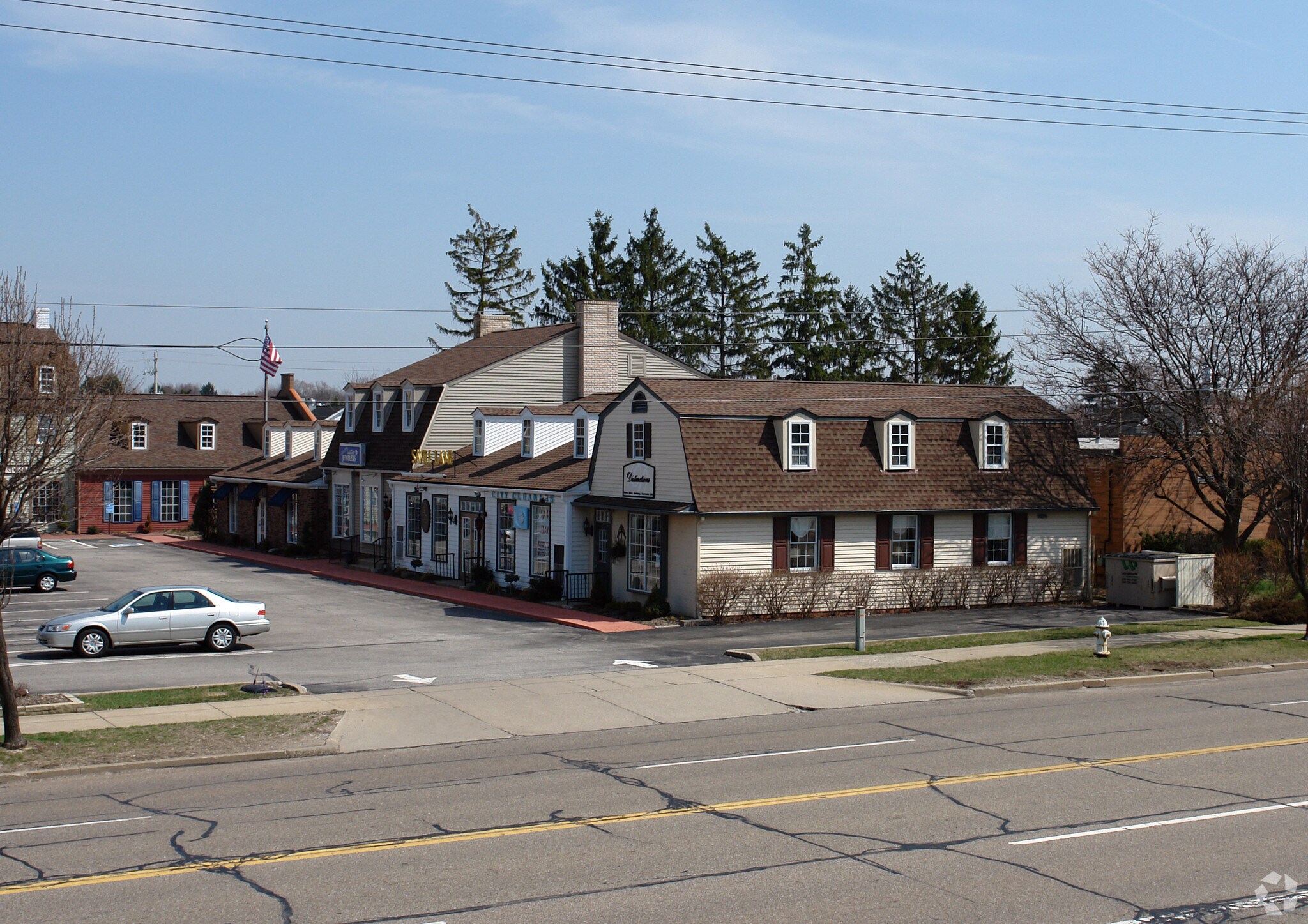 121 Ghent Rd, Fairlawn, OH for Rent