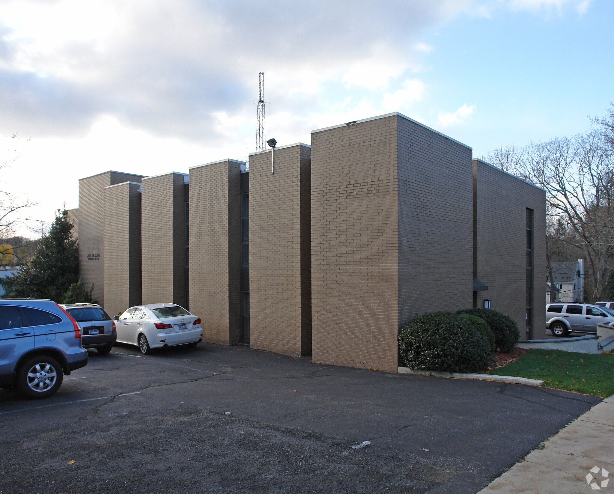 165 W Putnam Ave Greenwich, CT 06830 Office Property for Lease on