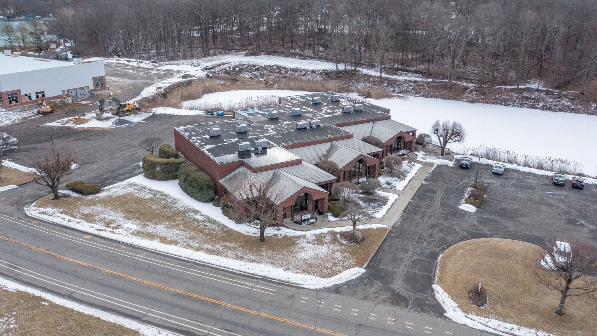 3-9 Park Lawn Dr, Bethel, CT for Rent