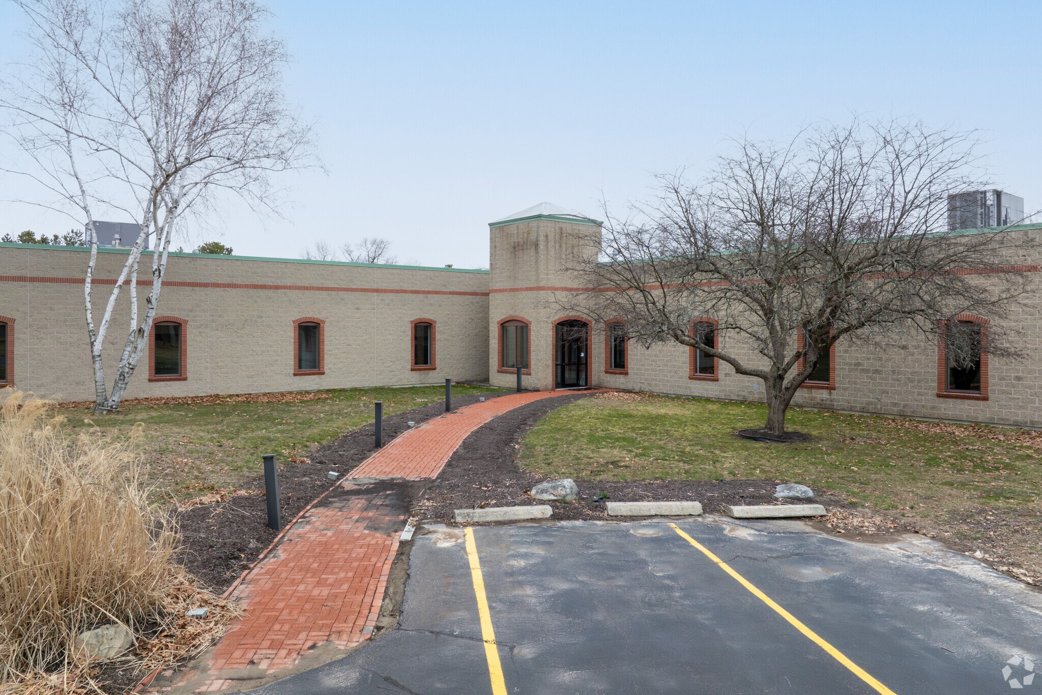 14 Blackstone Valley Pl, Lincoln, RI for Rent