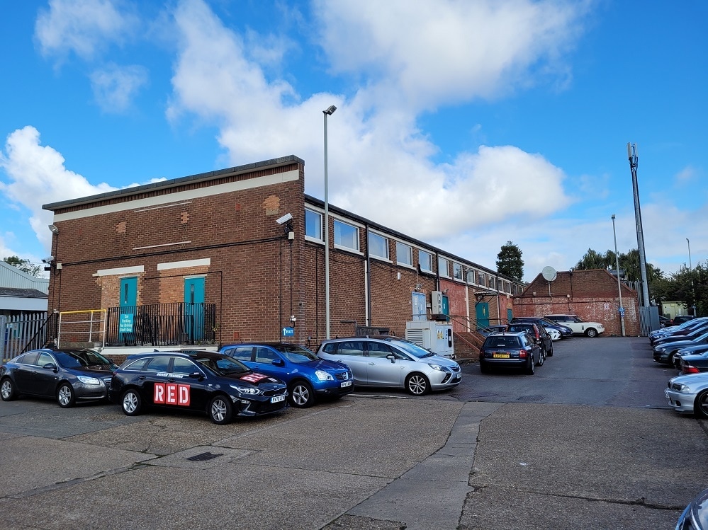 Thornhill Rd, Luton, BDF for Sale