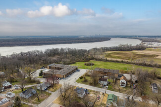 Saint Louis, MO Apartments - 9639-9640 Diamond Dr