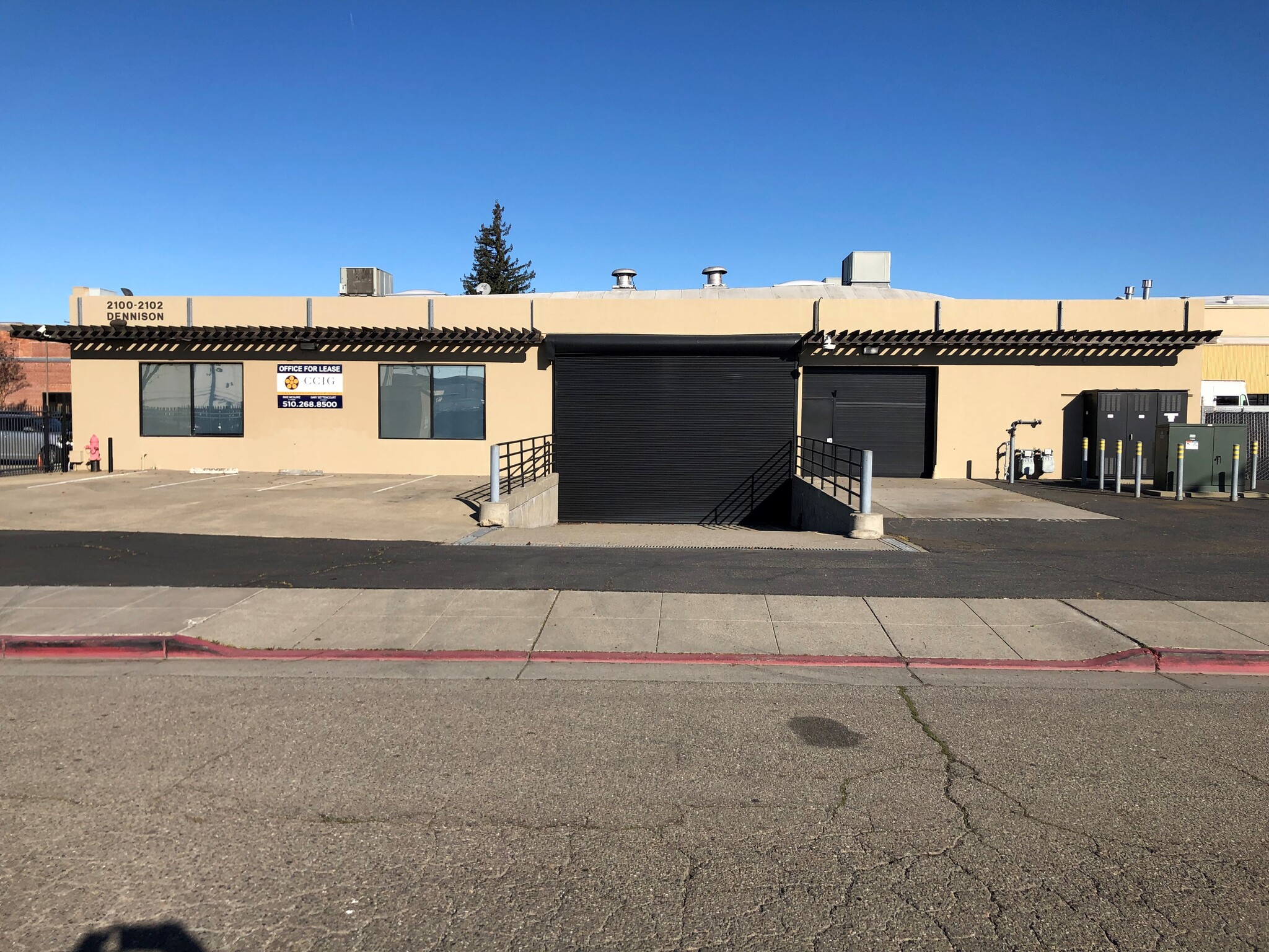 2102 Dennison St, Oakland, CA for Rent