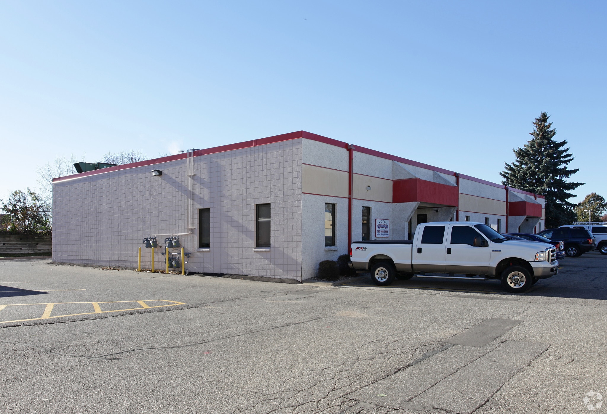 6102-6112 Olson Memorial Hwy, Golden Valley, MN for Rent