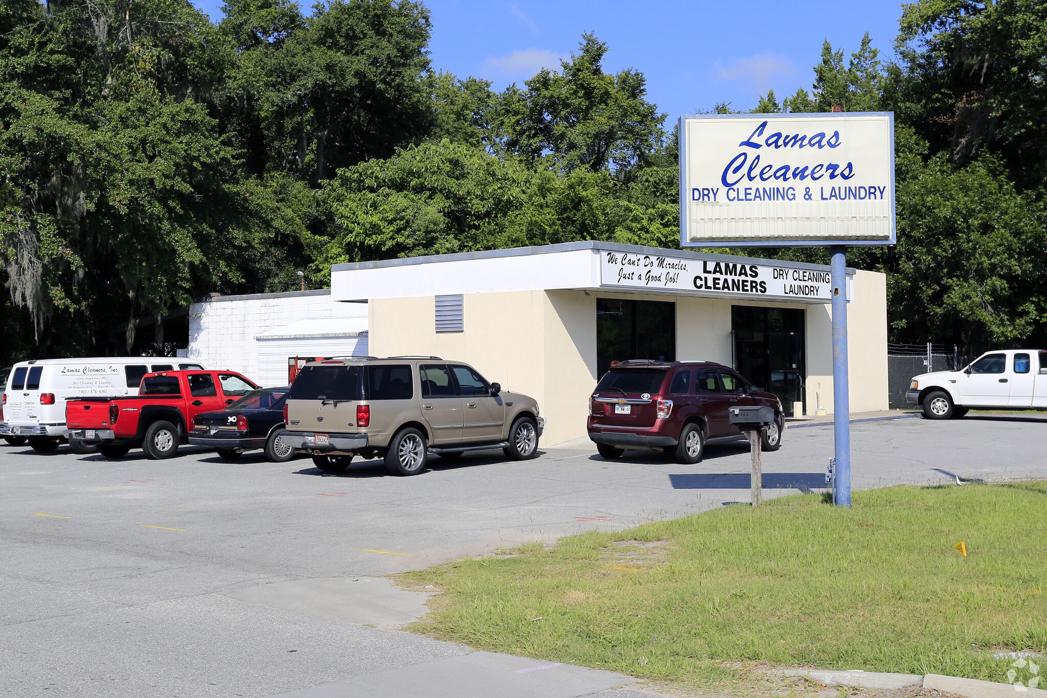 201 W Memorial Dr, Hinesville, GA for Sale