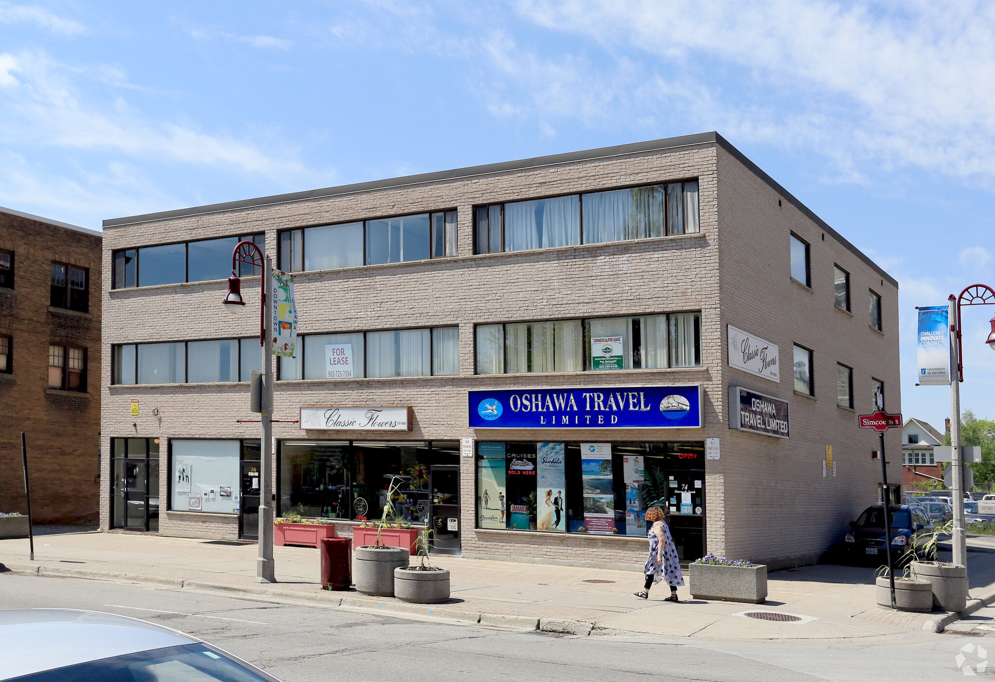 74 Simcoe St S, Oshawa, ON for Rent