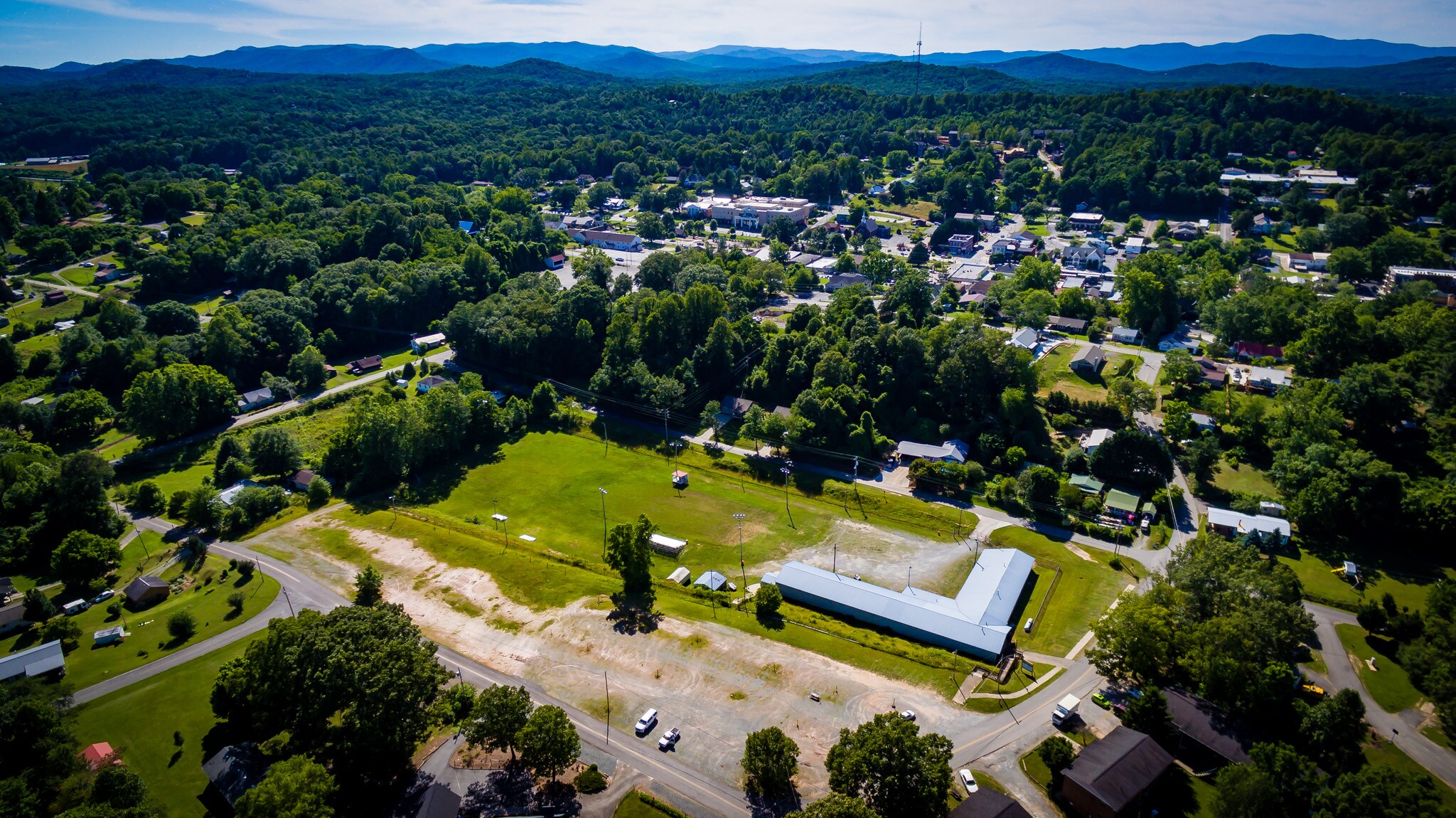 124 Jones St Blue Ridge, GA 30513 Land Property for Lease on