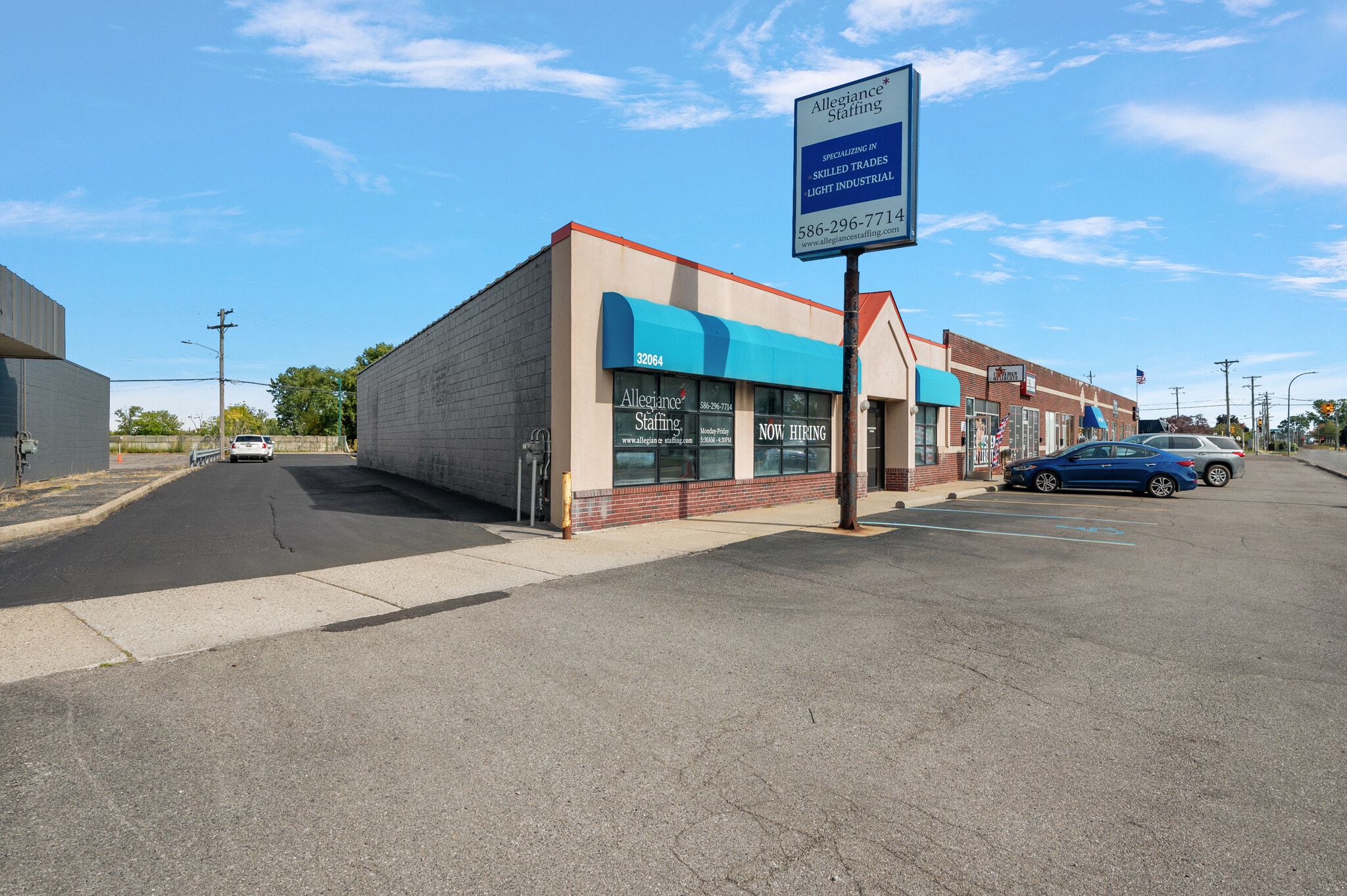 32064 Utica Rd, Fraser, MI for Rent