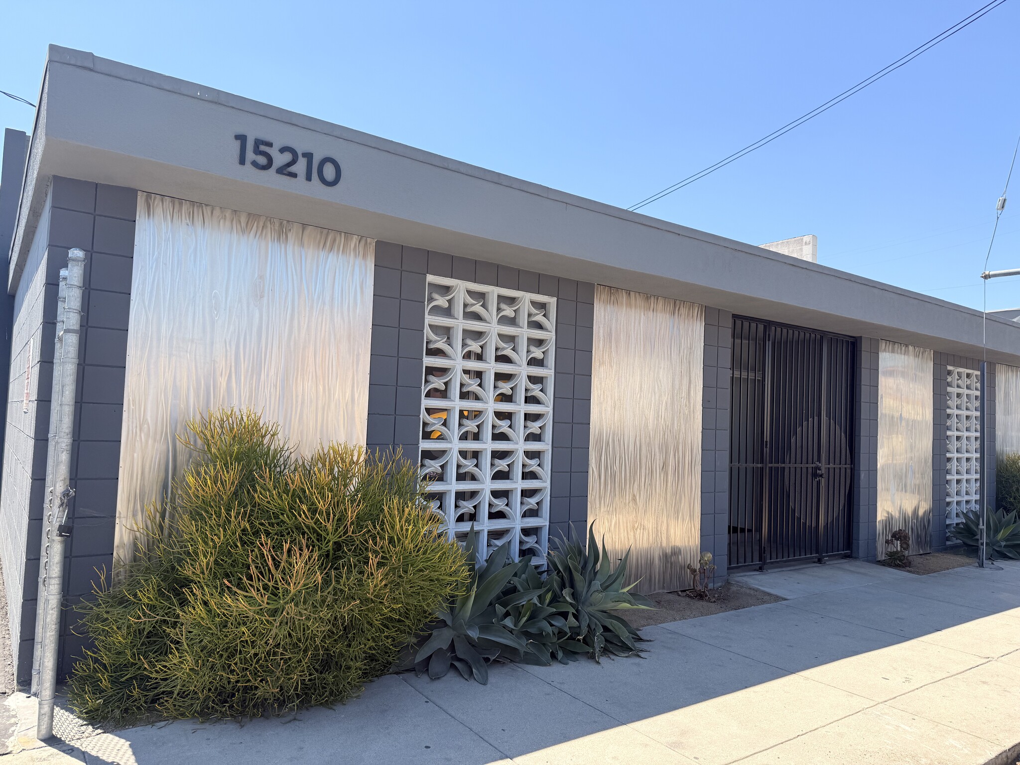 15208-15210 Stagg St, Van Nuys, CA for Rent