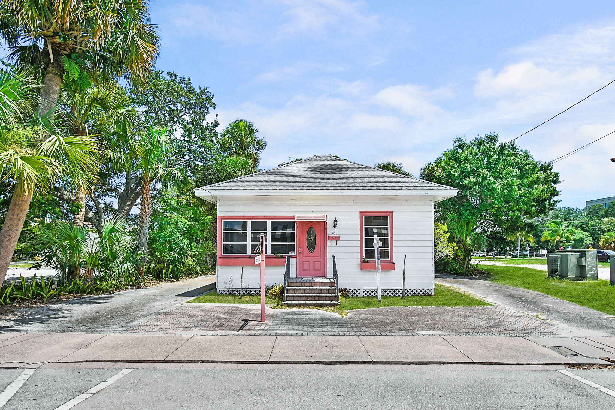 309 SE Denver Ave, Stuart, FL for Rent