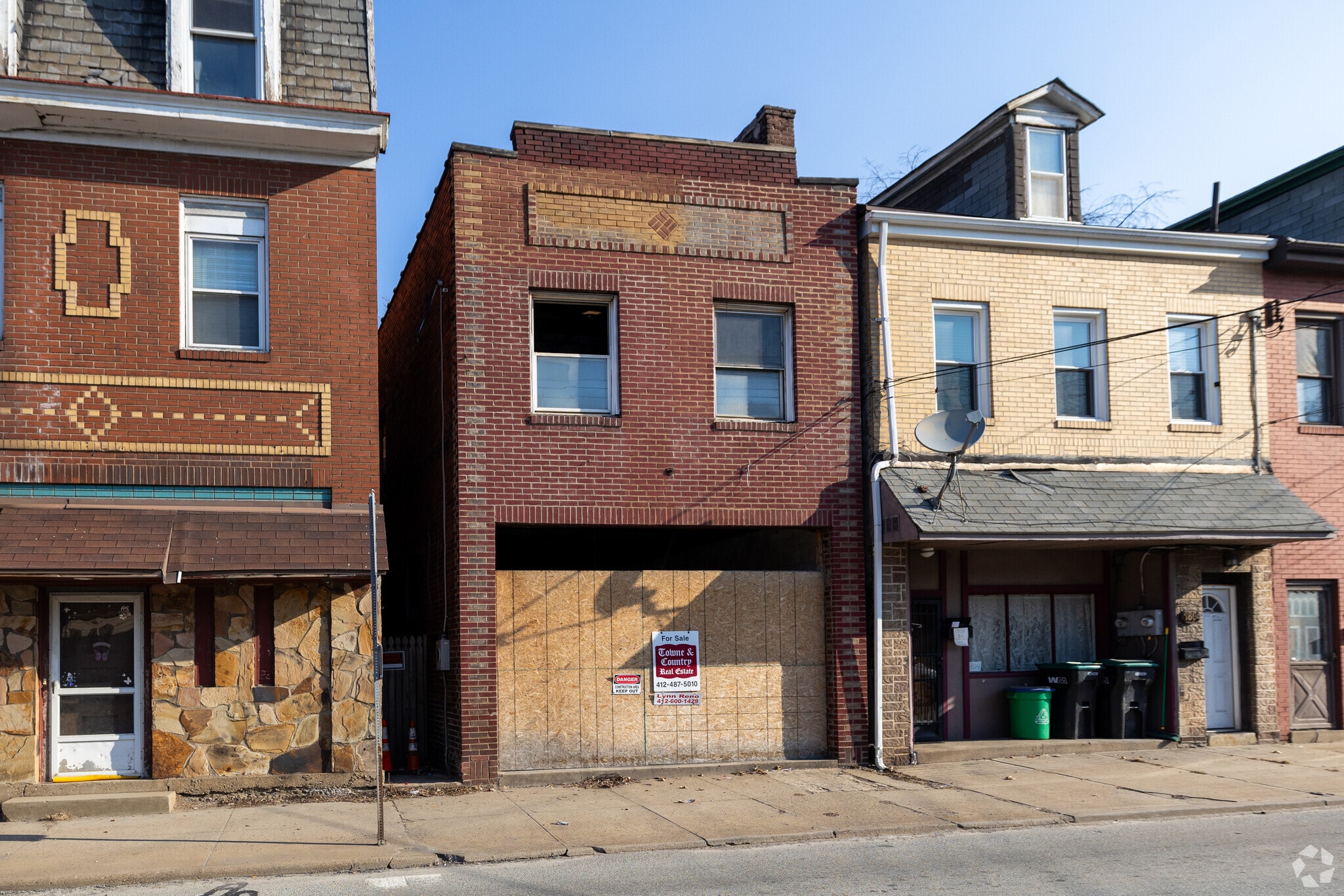 1802 Main St, Pittsburgh, PA for Sale