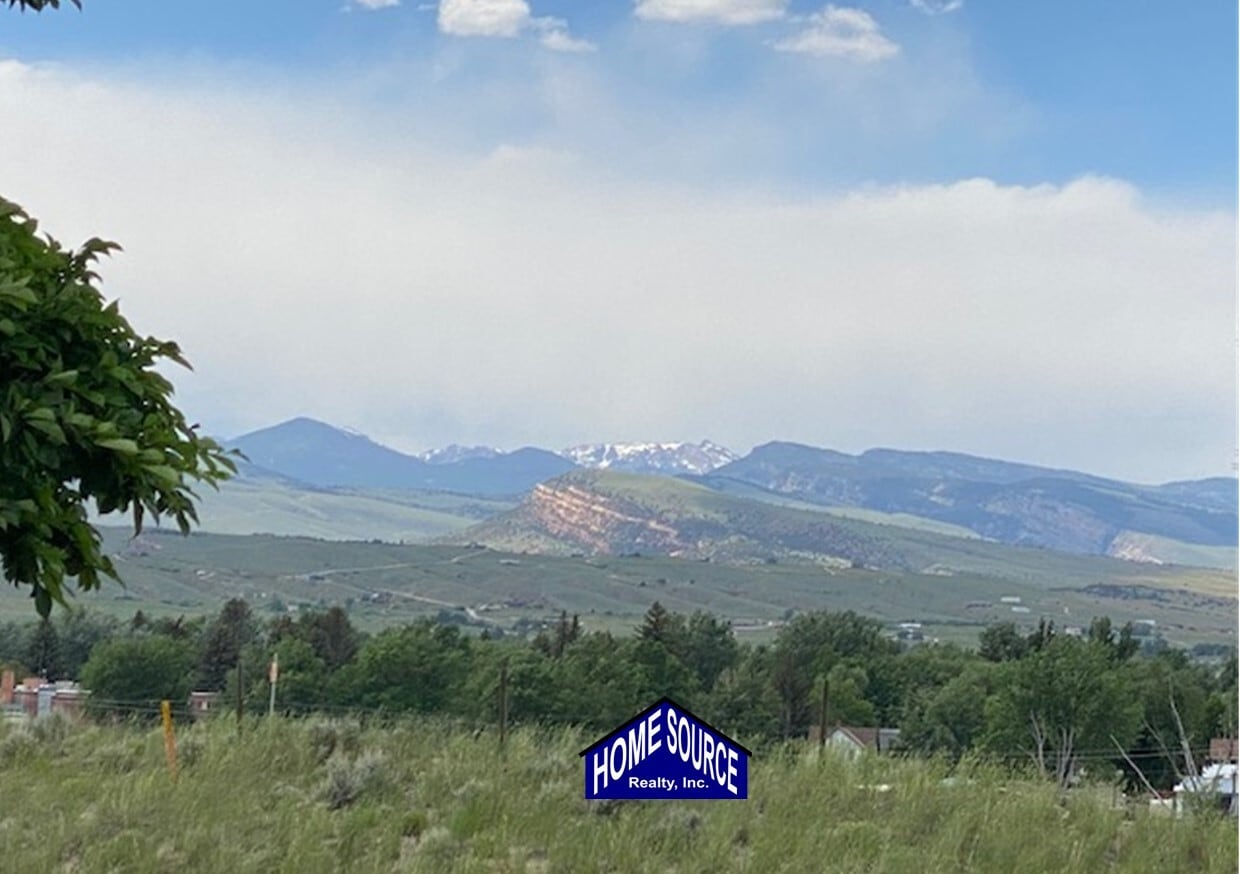 1062 Pronghorn Dr, Lander, WY for Sale