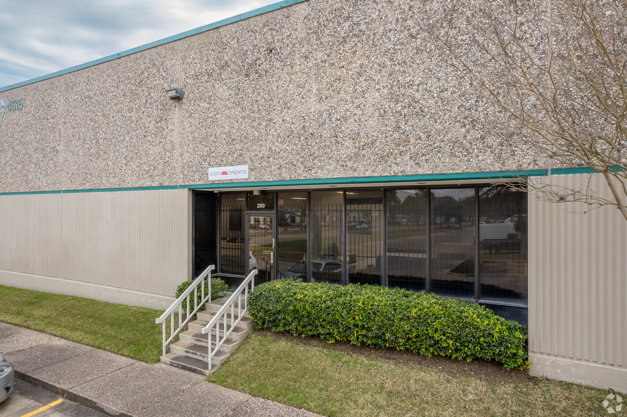 4515 S Pinemont Dr, Houston, TX for Rent