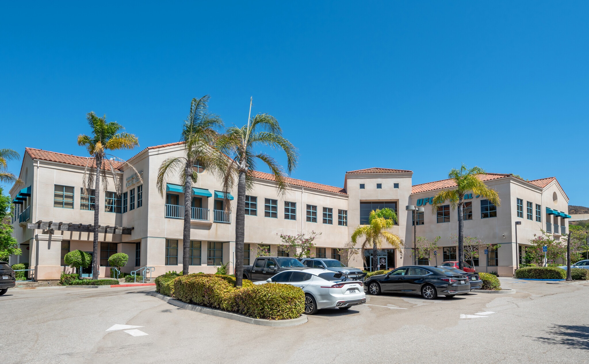 816 Camarillo Springs Rd, Camarillo, CA for Rent