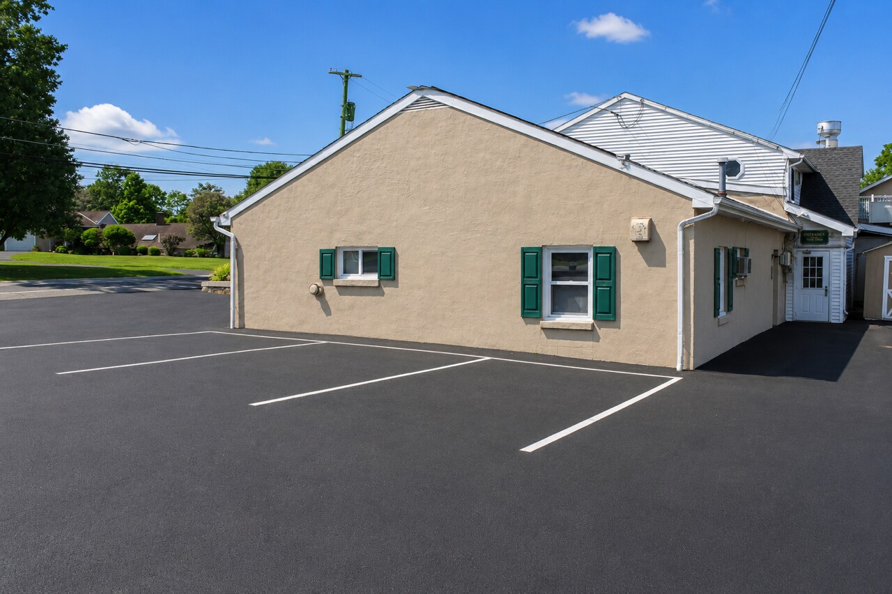 2135 Bustard Rd, Lansdale, PA for Rent