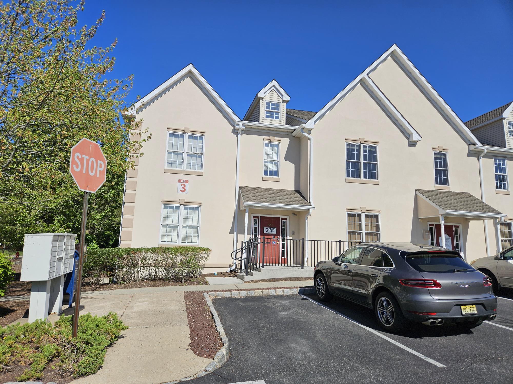 4 Walter Foran Blvd, Flemington, NJ for Sale