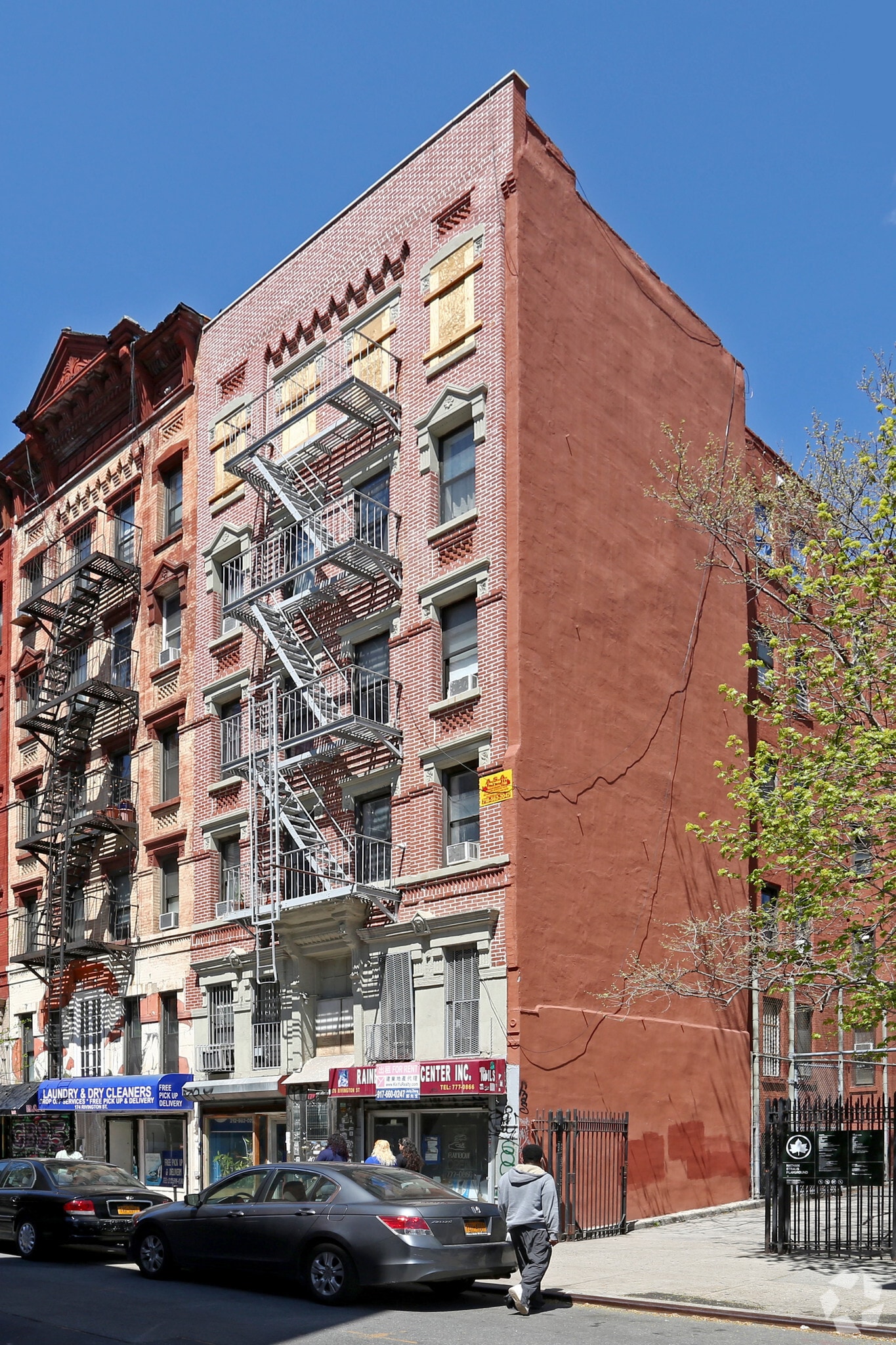 176 Rivington St New York, NY 10002 MultiFamily Property for Lease