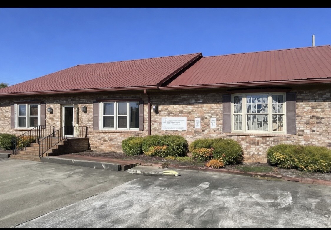 200 E Battle St, Talladega, AL for Sale
