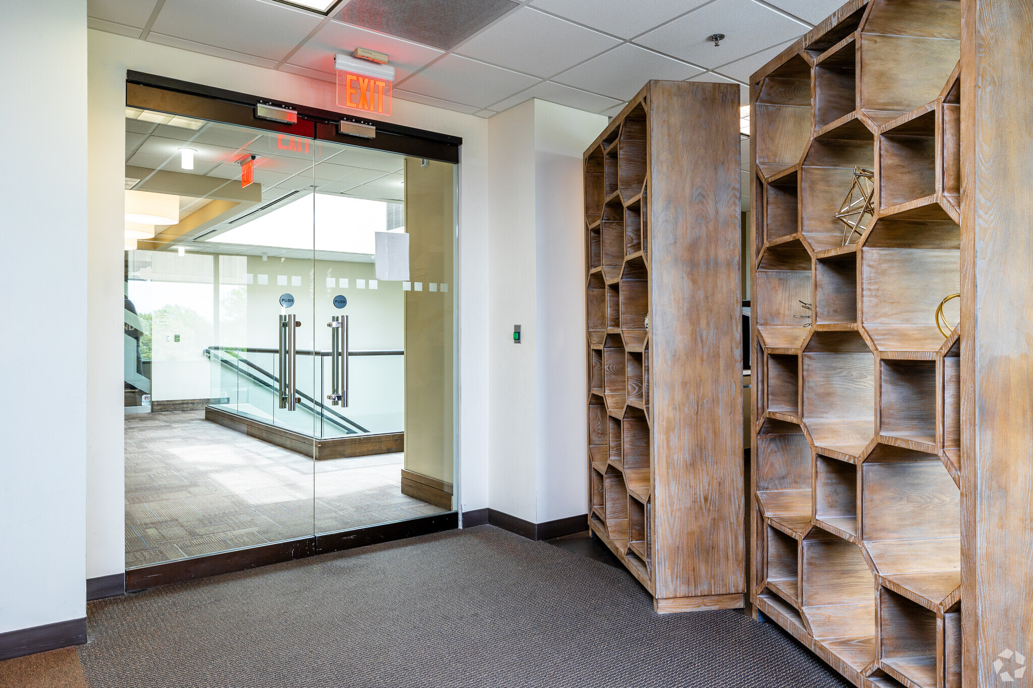 800 E 101st Ter, Kansas City, MO for Rent