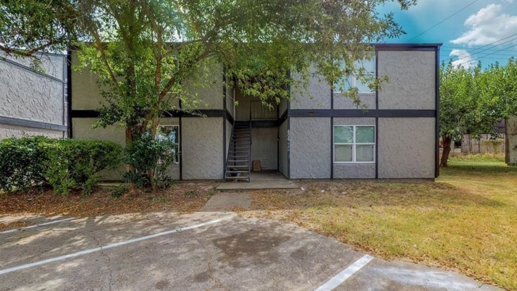 806 Oran Cir, Bryan, TX for Sale