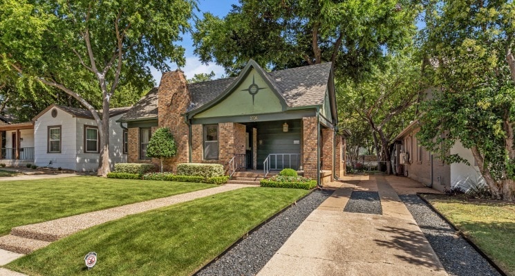 3704 Mattison Ave, Fort Worth, TX for Sale