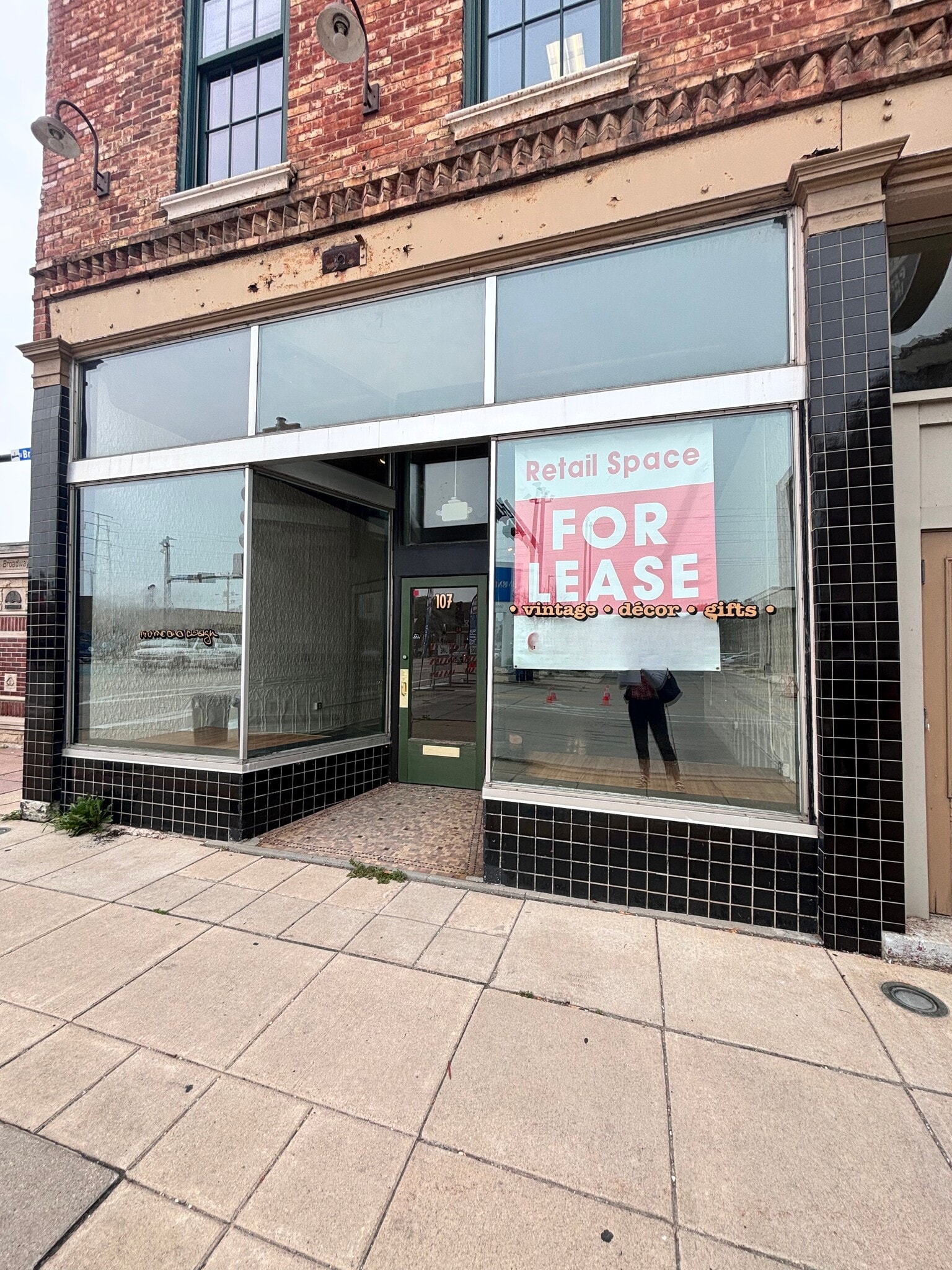 107 N Broadway, Green Bay, WI for Rent