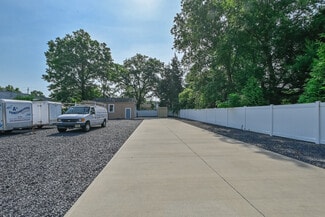 Jamesburg, NJ Truck Terminal - 33 Bordentown Tpke