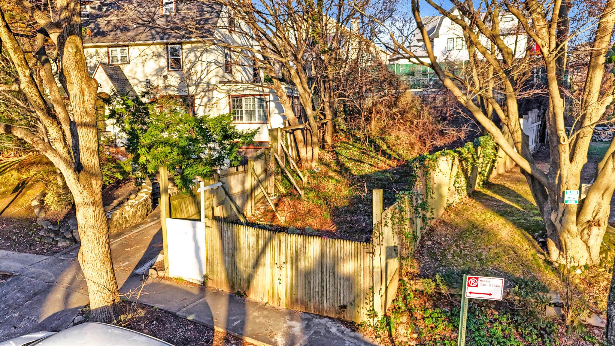 115-15 Curzon rd, Richmond Hill, NY for Sale