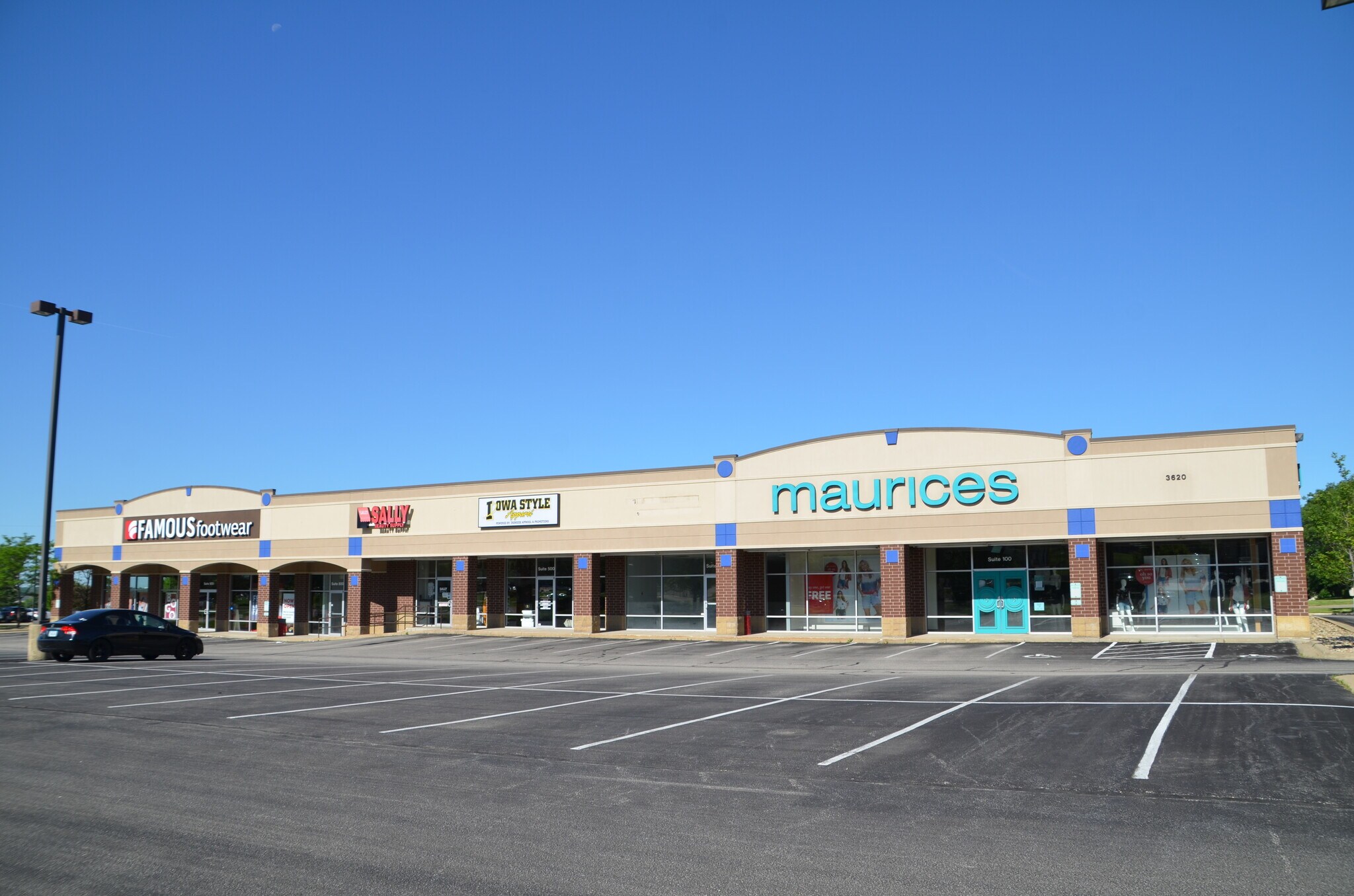 3620 Edgewood Rd SW, Cedar Rapids, IA for Rent